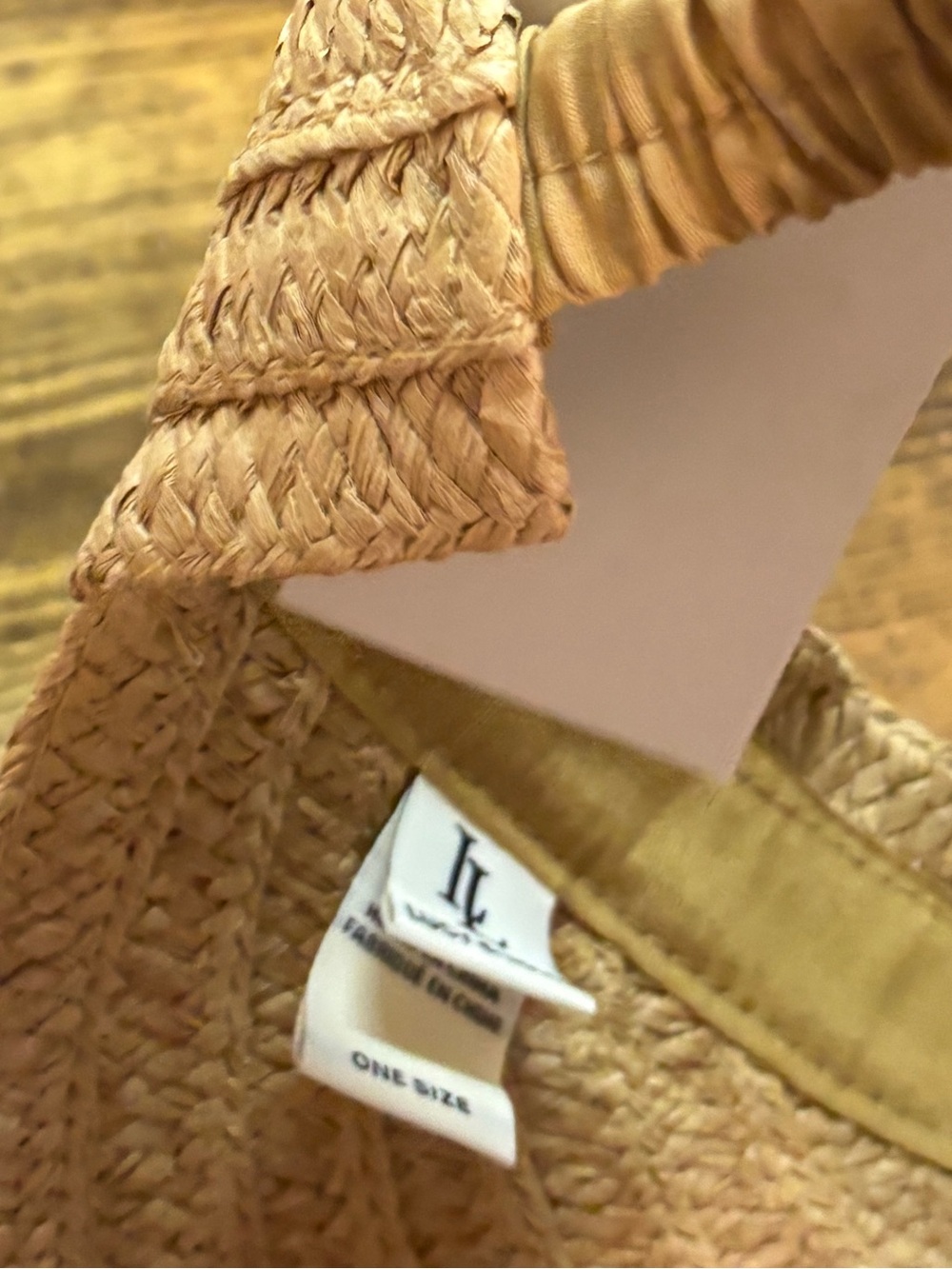 Tan seashell visor - Picture 4 of 5